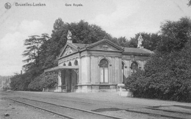 LAEKEN GARE ROYALE.jpg